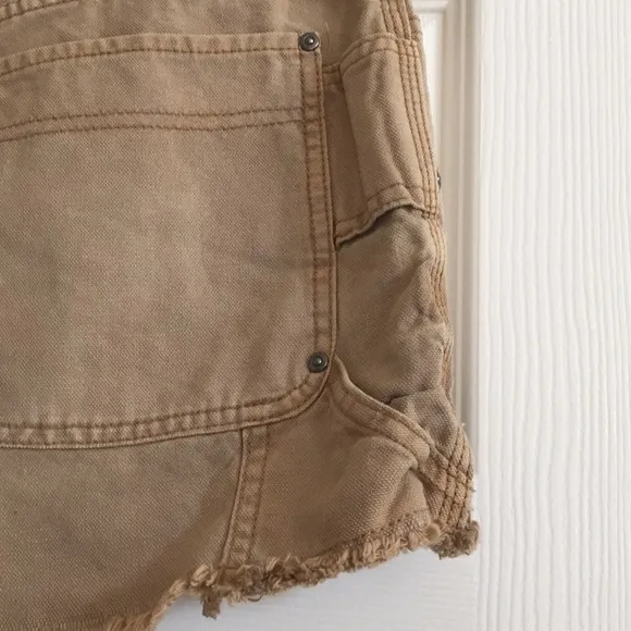 NWT Free People Sandy Khaki Cargo Shorts