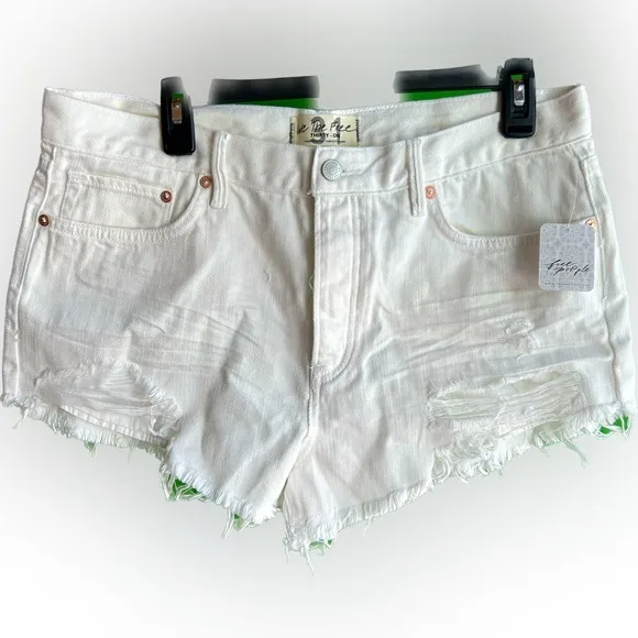NWT Free People white Jean shorts
