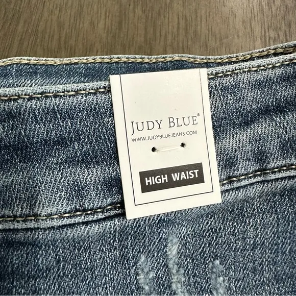NWT Judy Blue High Waist Tummy Control Frayed Jean Shorts Size XL