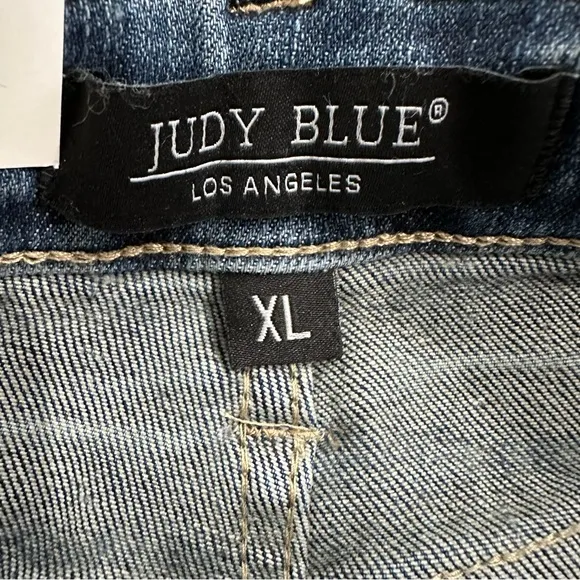 NWT Judy Blue High Waist Tummy Control Frayed Jean Shorts Size XL