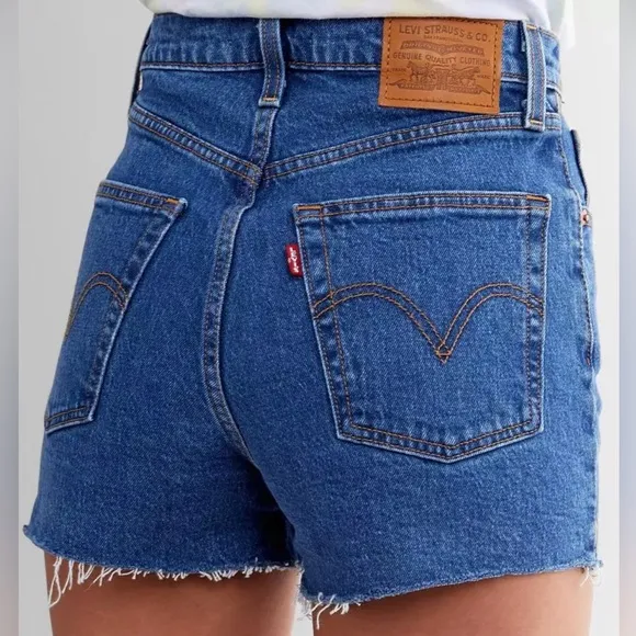 NWT Levi’s Free People Ribcage Denim Jean Shorts