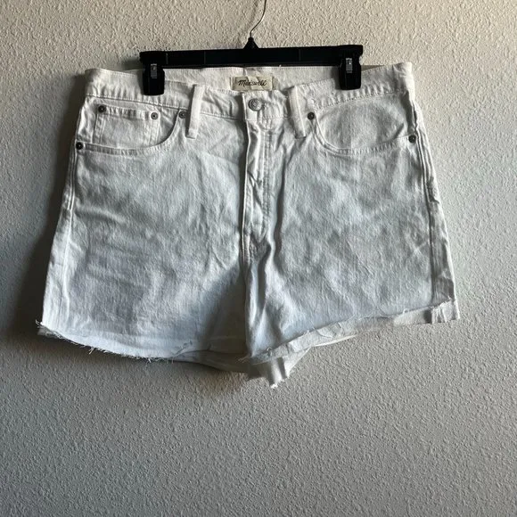 NWT Madewell High-Rise Denim Shorts in Tile White Size 32
