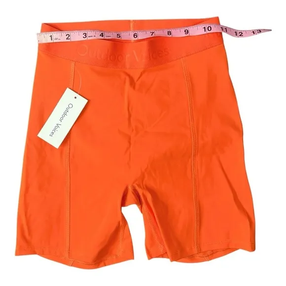 NWT Outdoor Voices SuperForm 5” Shorts in Sundance size Extra small