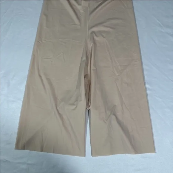 NWT Spanx [ Large ] Thinstincts High Waist Mid-Thigh Shorts in‎ Soft Nude