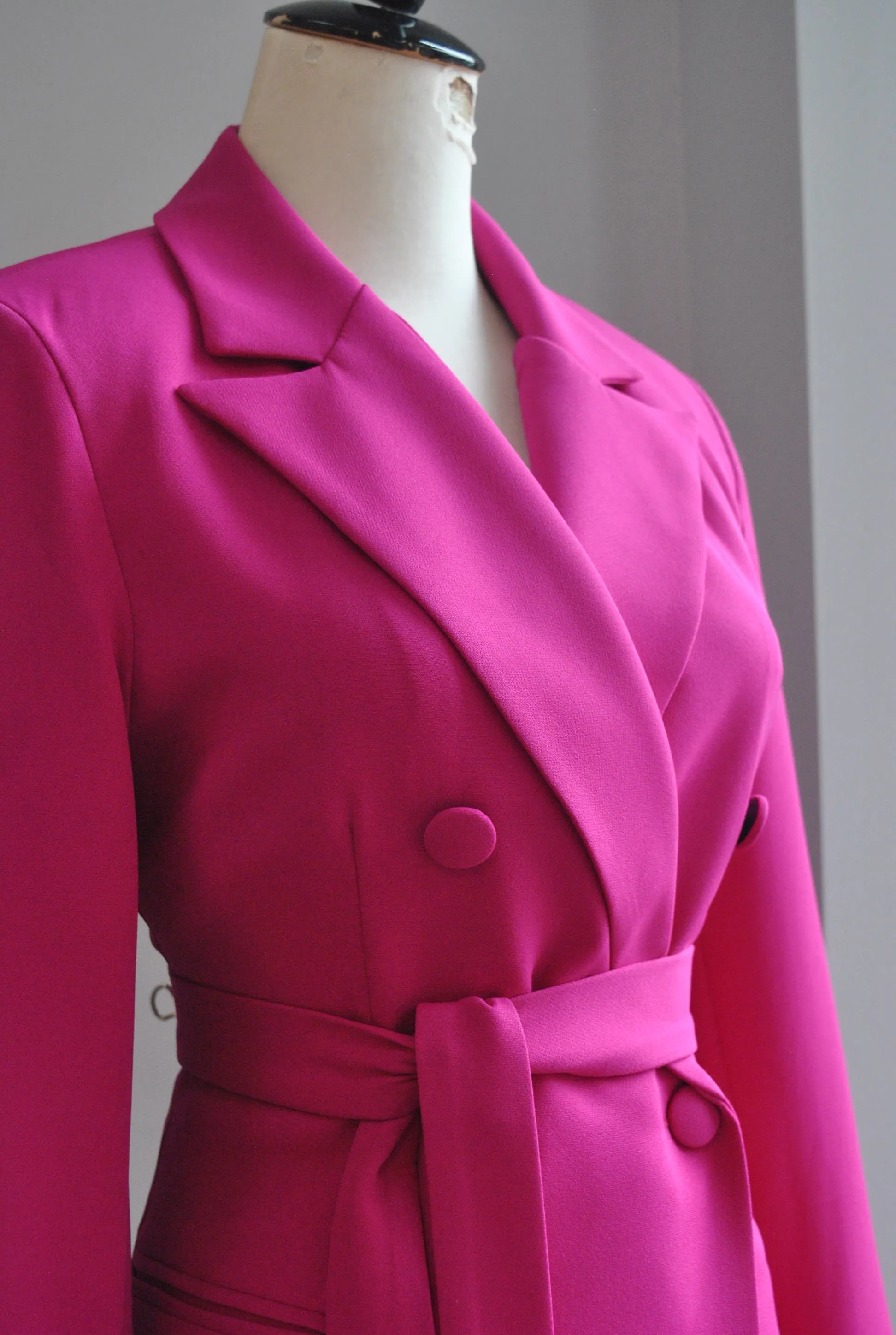 ORCHID SUIT WITH DIAMONDS