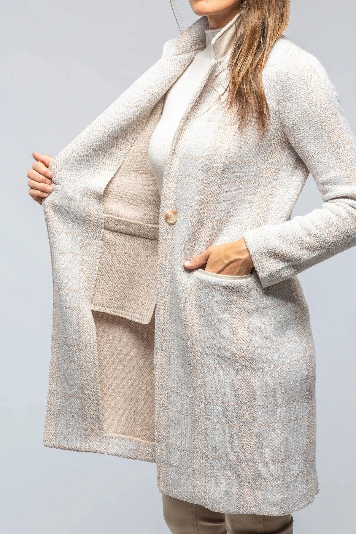 Paseo Long Coat In White/Nougat/Beige/Grey Plaid