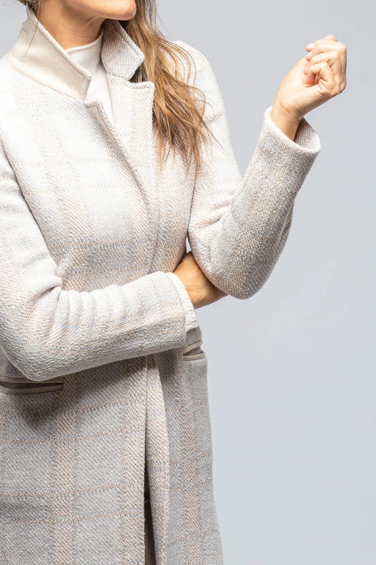 Paseo Long Coat In White/Nougat/Beige/Grey Plaid