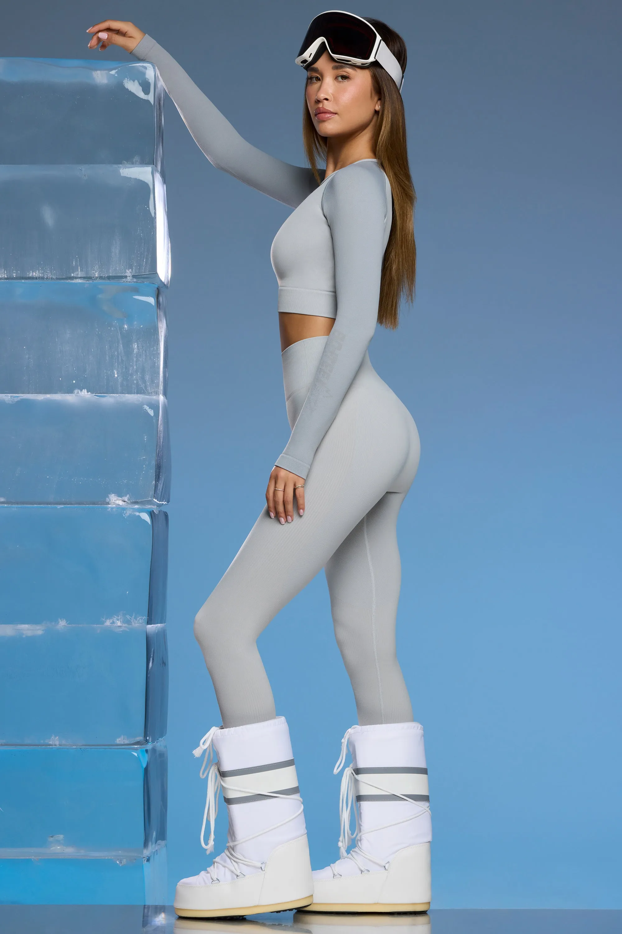 Piste - Petite Super Sculpt Base Layer Leggings in Light Grey