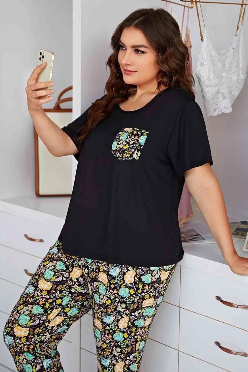 Plus Size Contrast Round Neck Tee and Floral Pants Lounge Set (2 Colors)