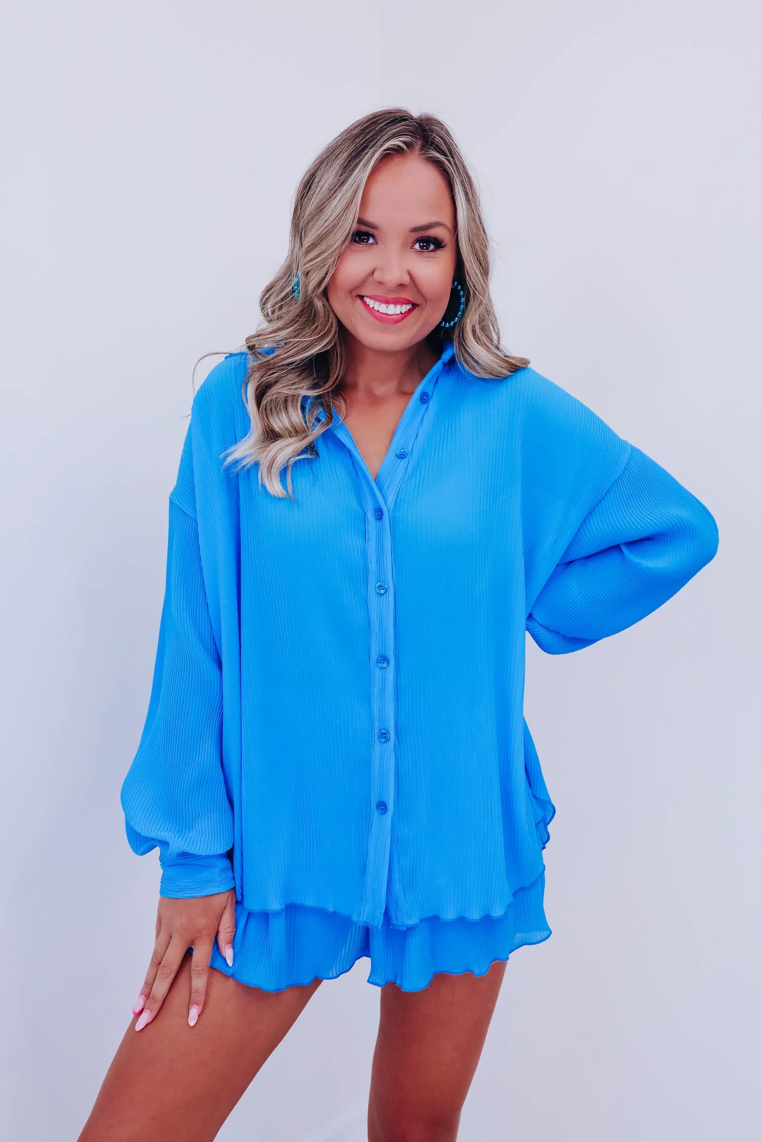 Poised Plisse Button Down Shirt And Shorts Set - Blue