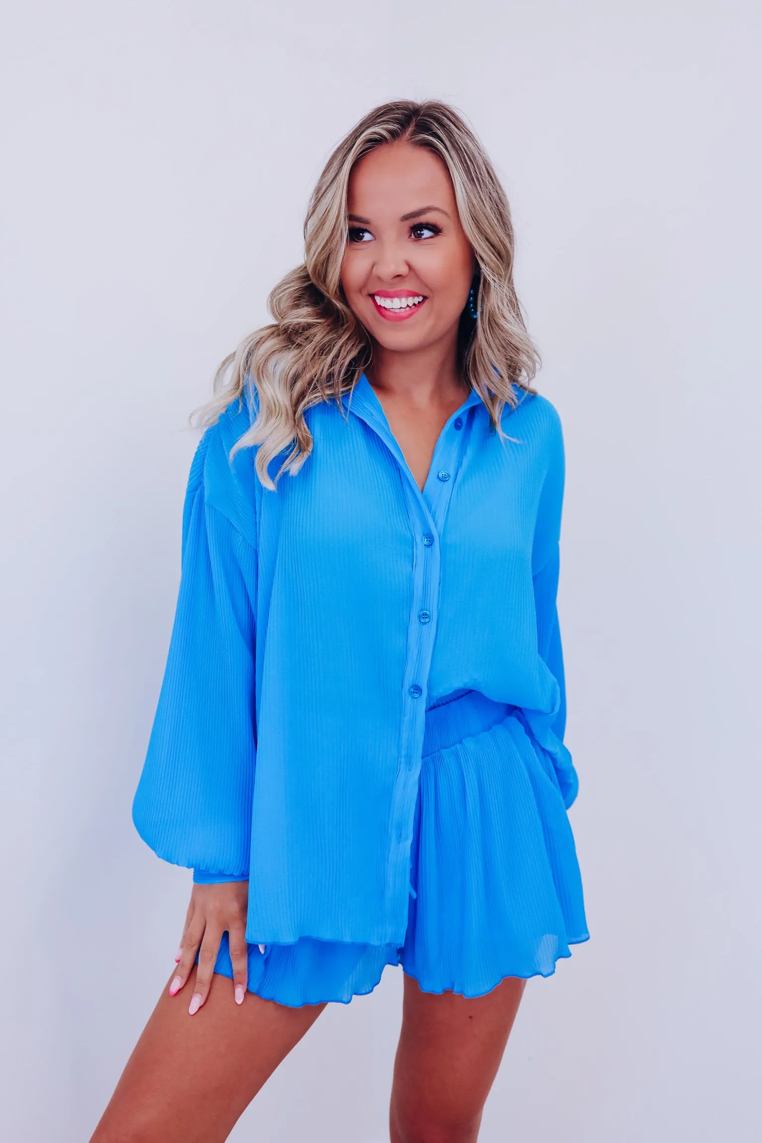 Poised Plisse Button Down Shirt And Shorts Set - Blue