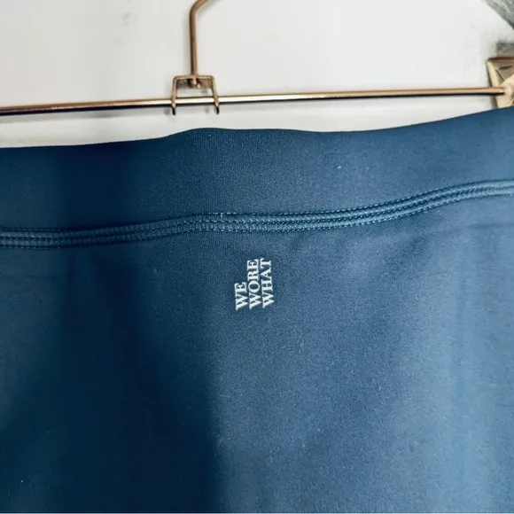 Revolve WeWoreWhat Active Skort Optic White/Blue Size XSmall BNWT