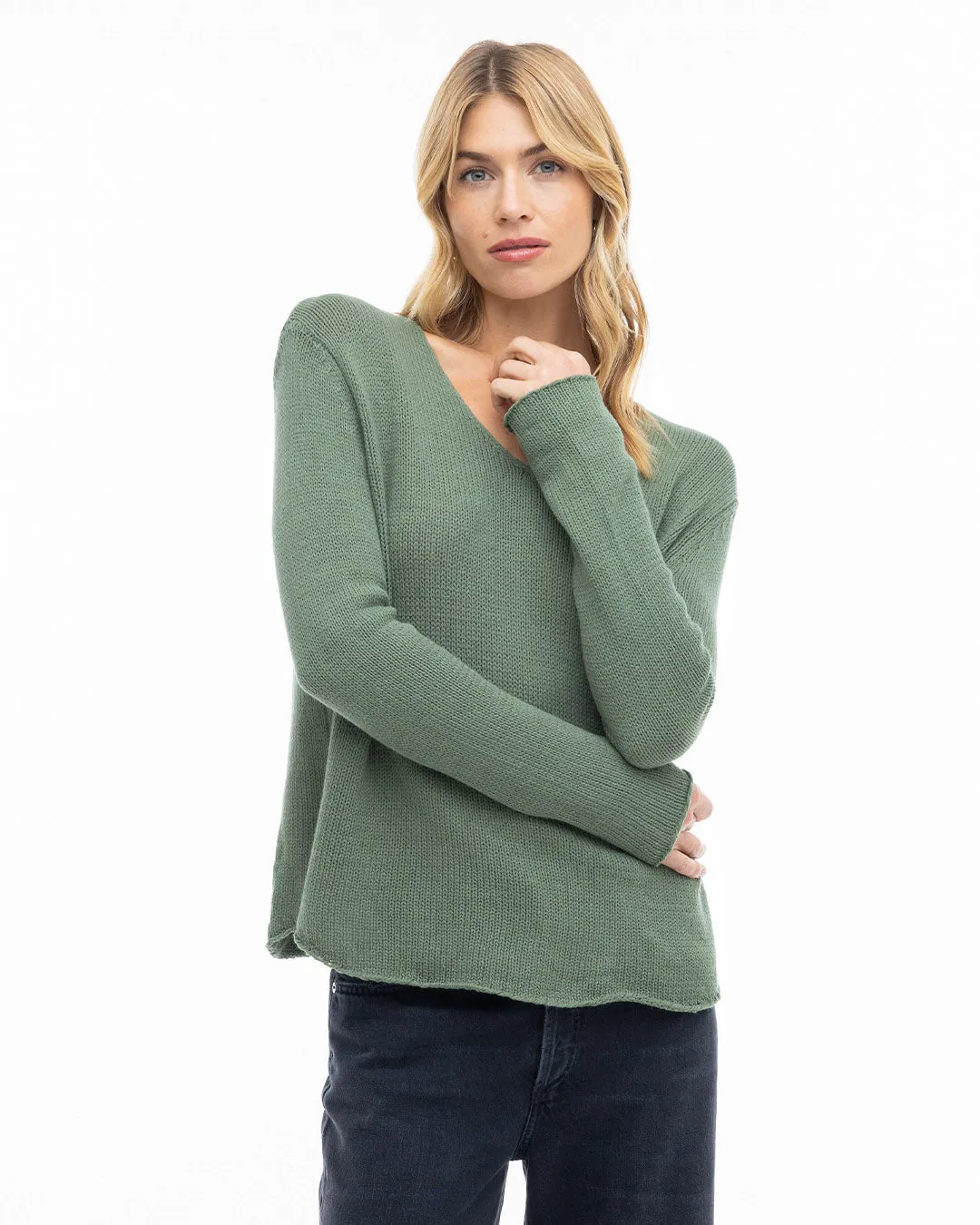 Round Edge V-Neck