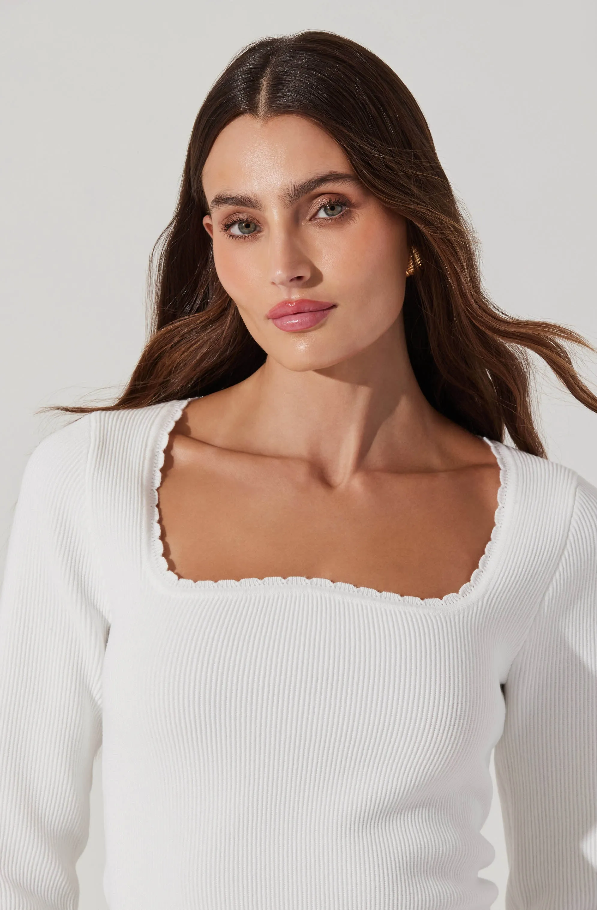 Scallop Trim Ribbed Knit Top