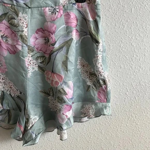 Show Me Your Mumu Women's Bobbi Printed Shorts Size L