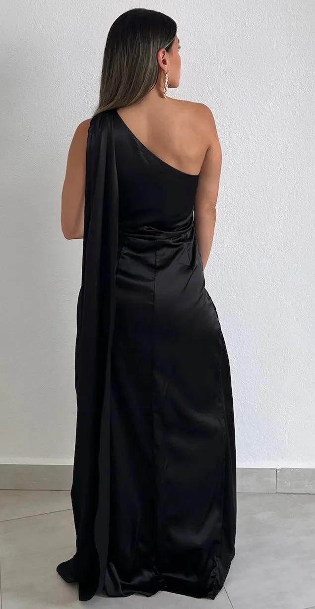 Signature Elegance Black One-Shoulder Long Dress