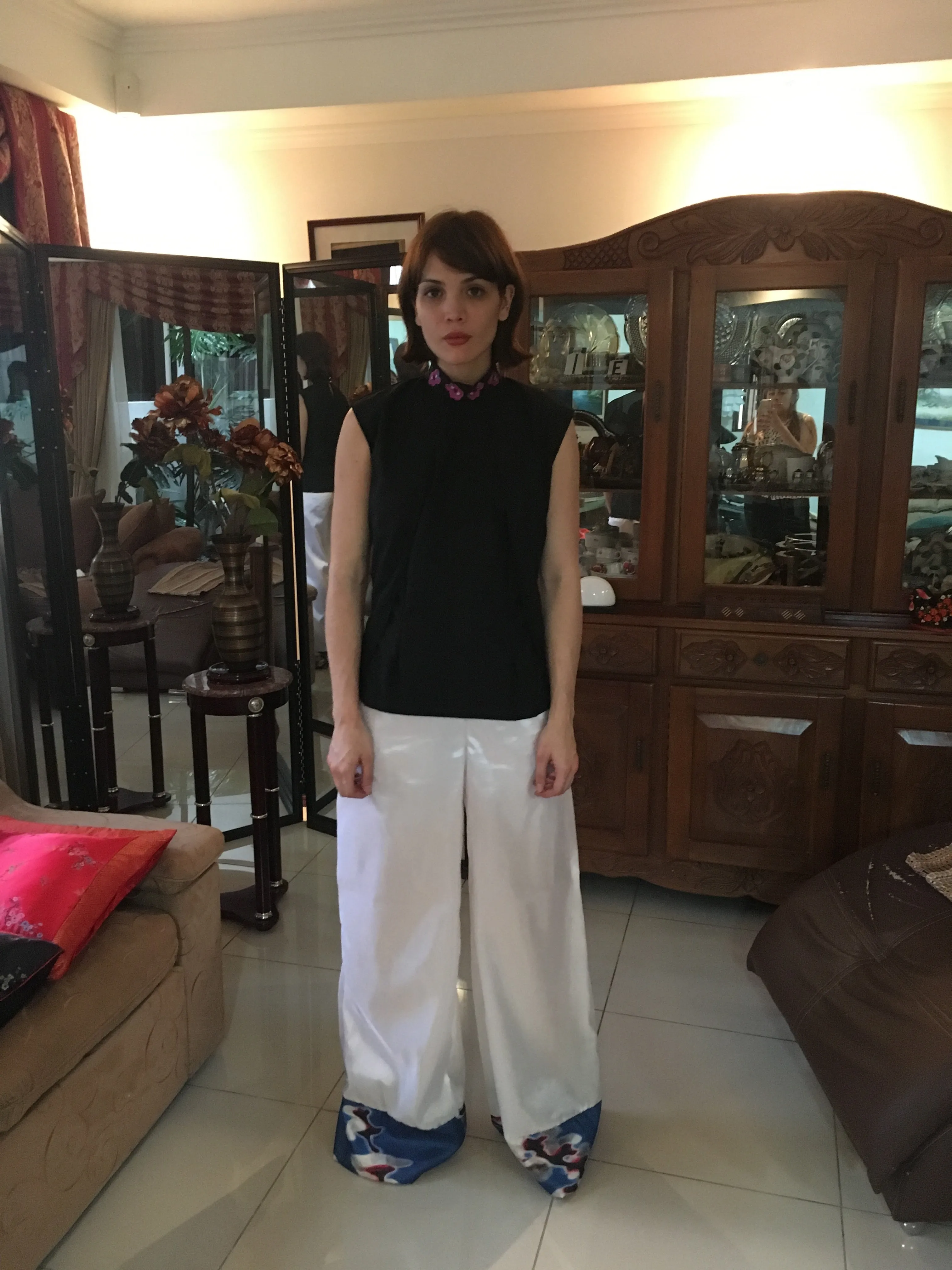 Straight pant with prints in the cuffs