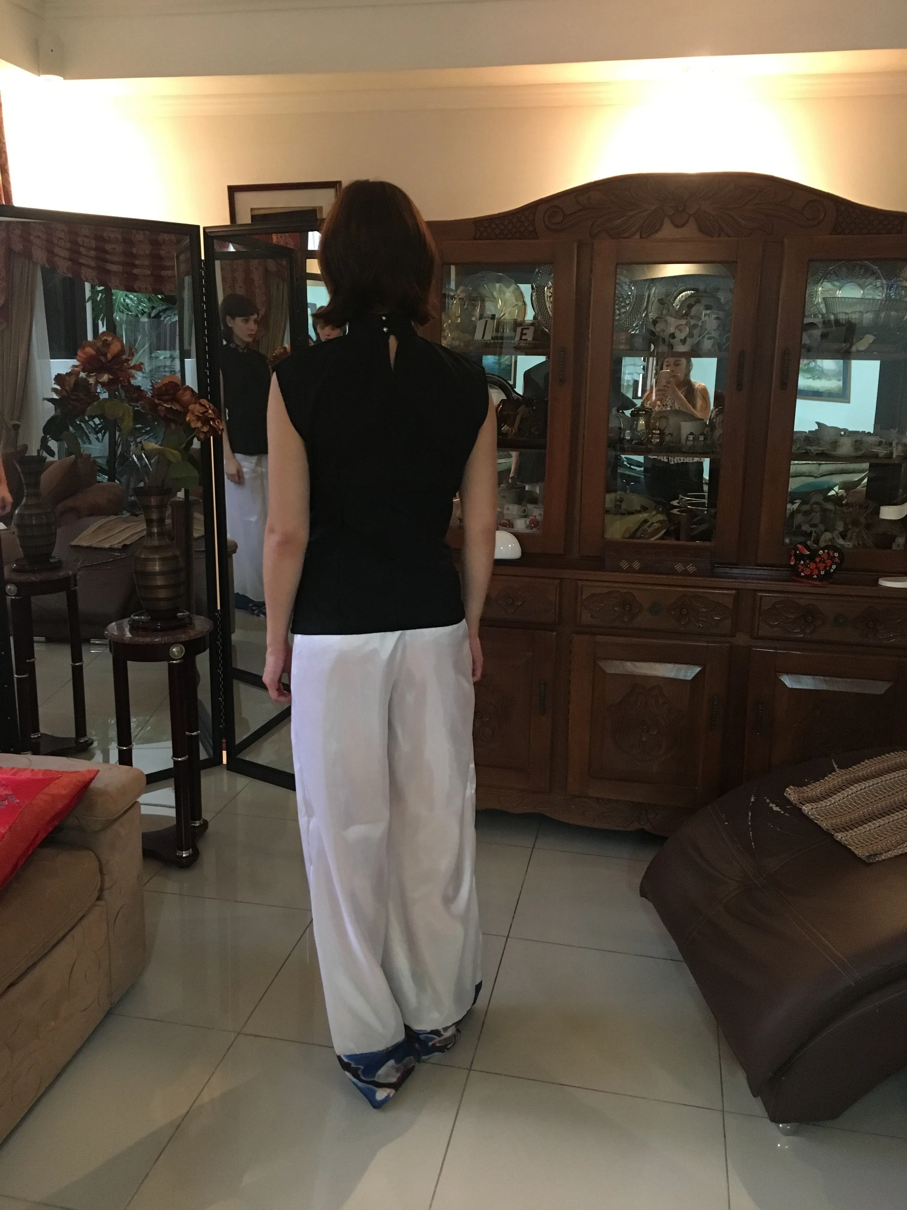 Straight pant with prints in the cuffs