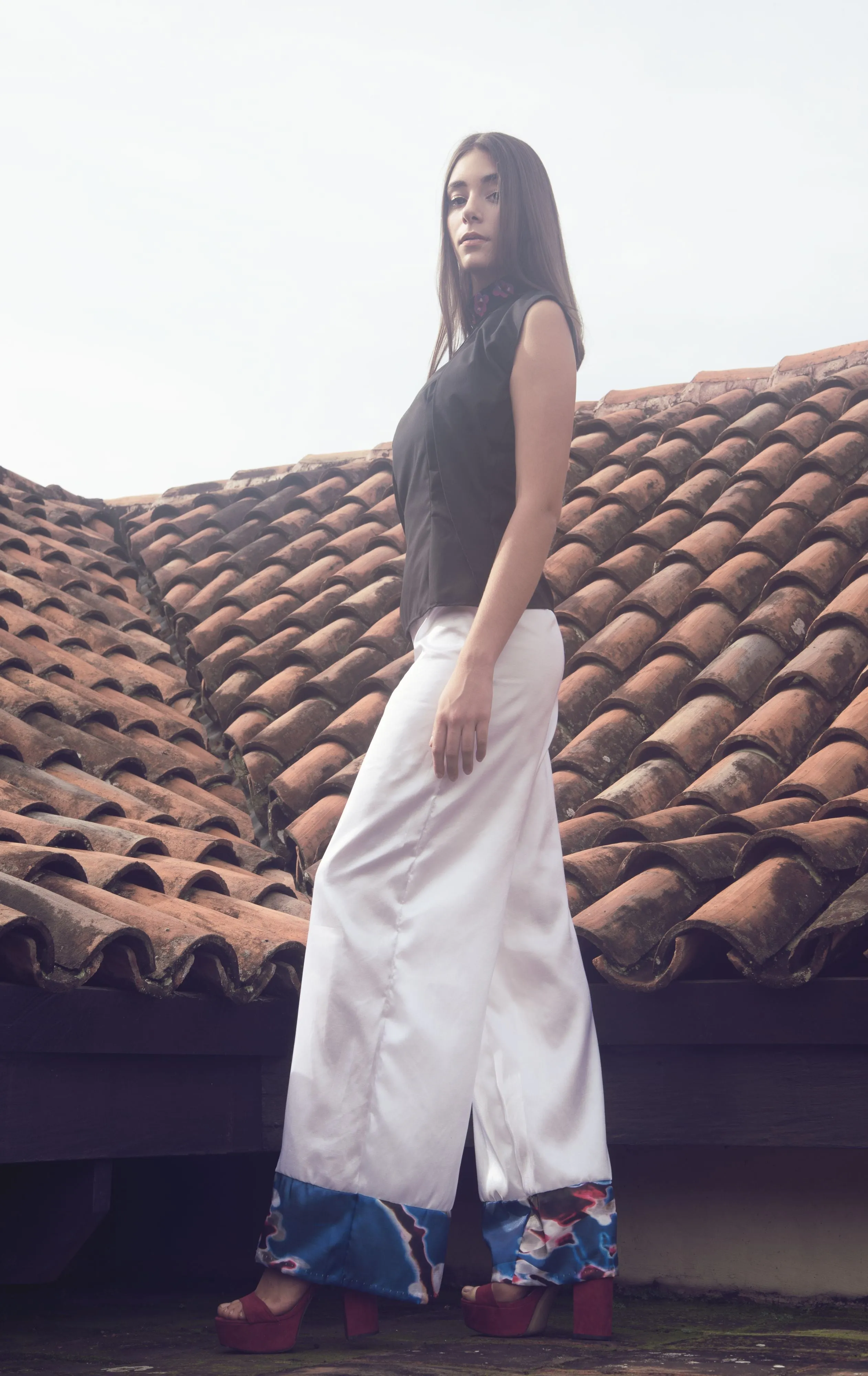 Straight pant with prints in the cuffs