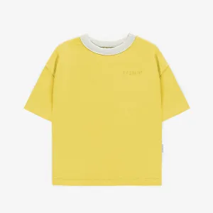 T-shirt jaune à manches courtes en coton, enfant || Yellow short-sleeved t-shirt in cotton, child