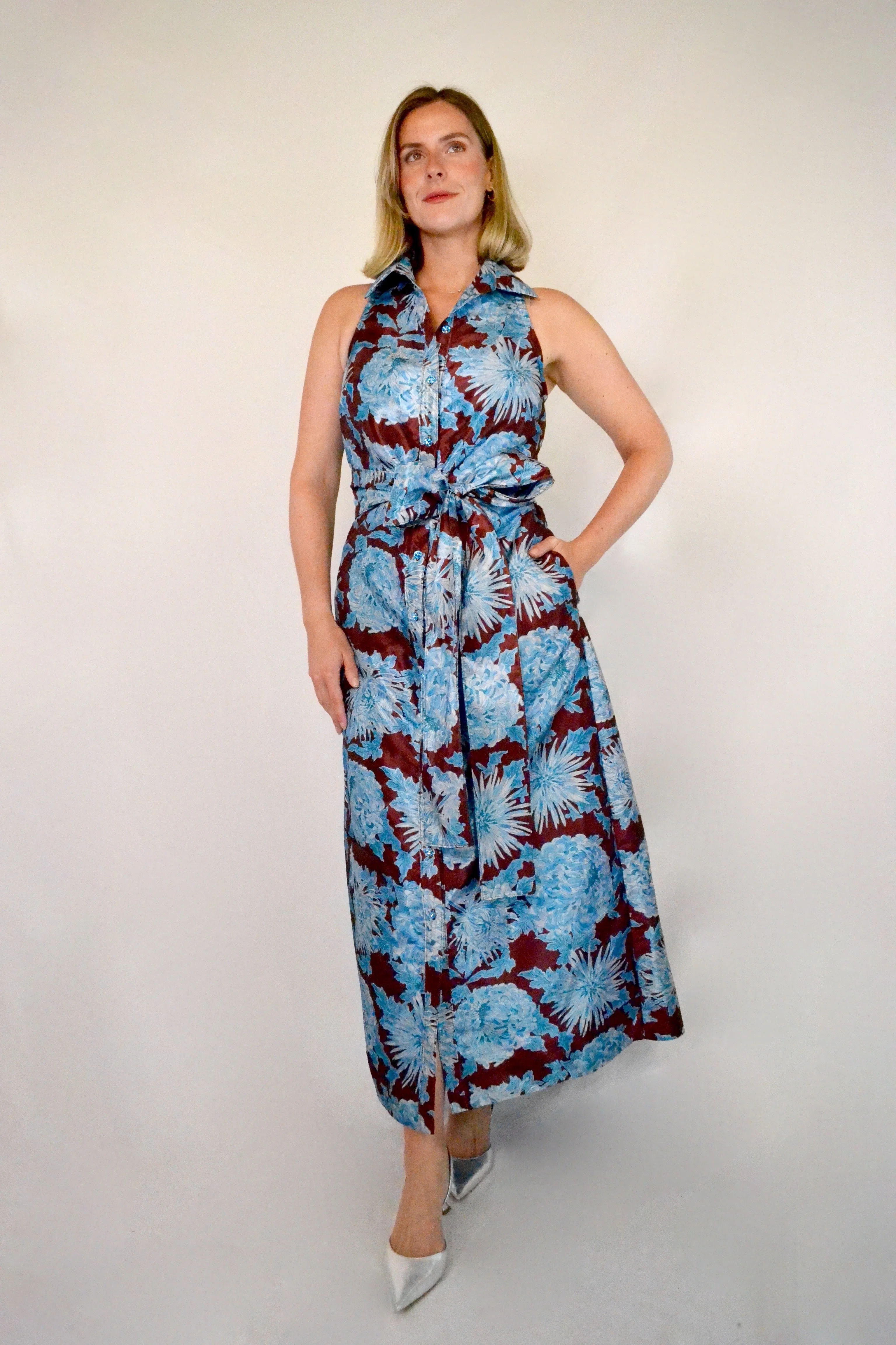 Taffeta Sleeveless Huntington in Teal Mums