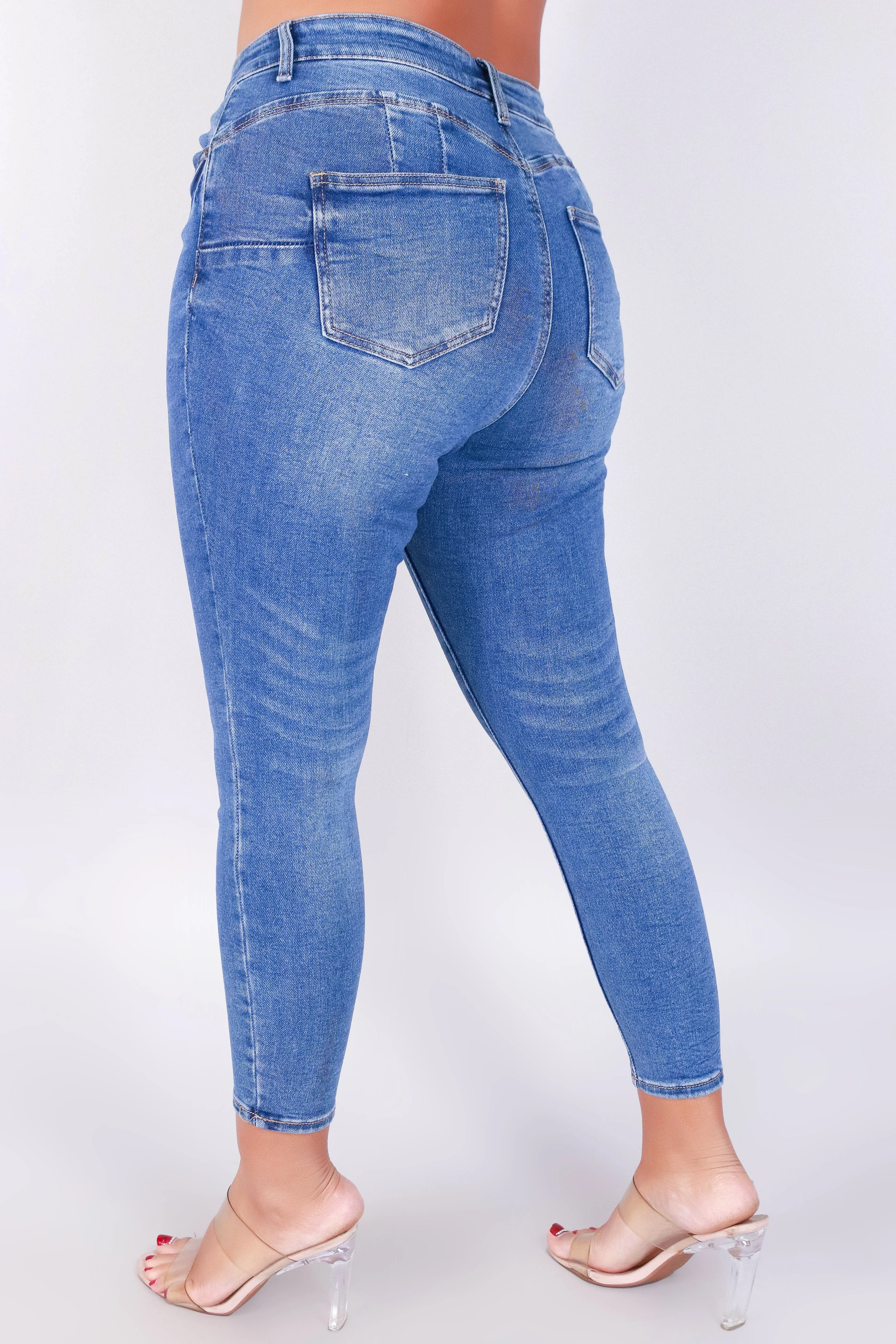 THE BADDEST BUTT-LIFT JEANS
