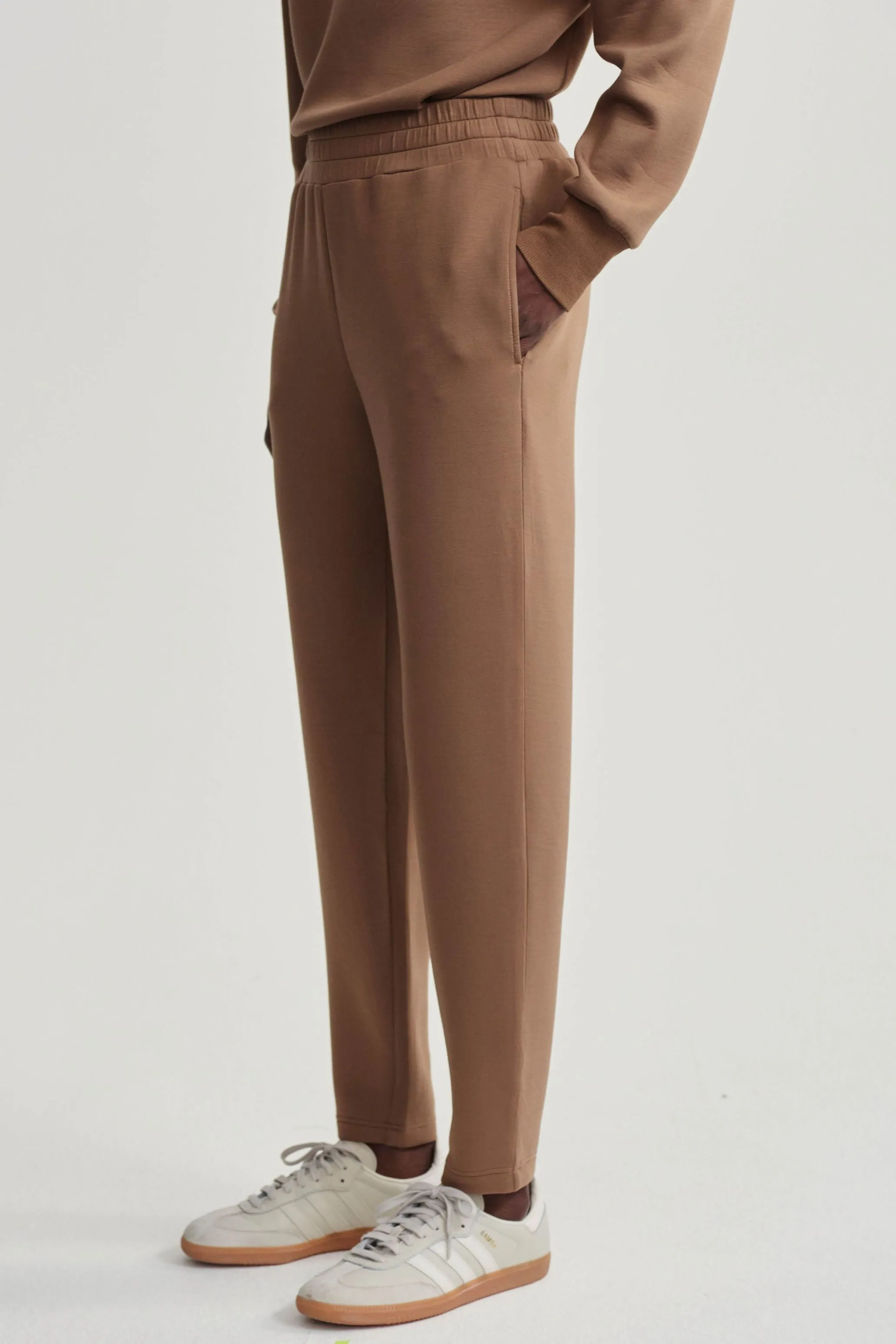 The Slim Pant
