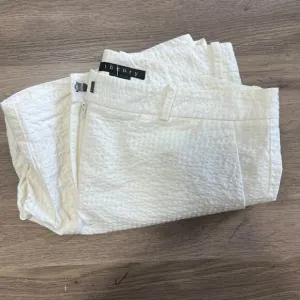 Theory beige  Ediena sea Island Shorts Sz 6