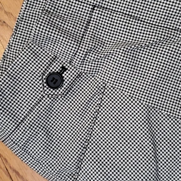 𝅺theory shorts womens size 6