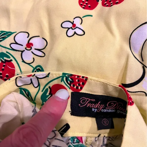 Trashy Diva Berry Chantilly Shorts Size 12