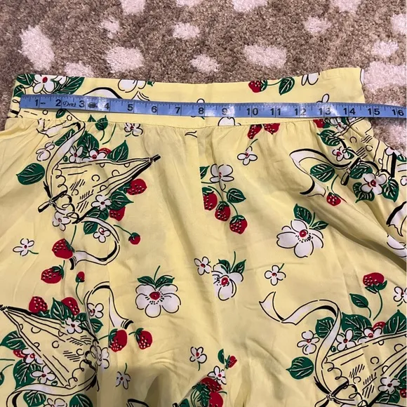 Trashy Diva Berry Chantilly Shorts Size 12