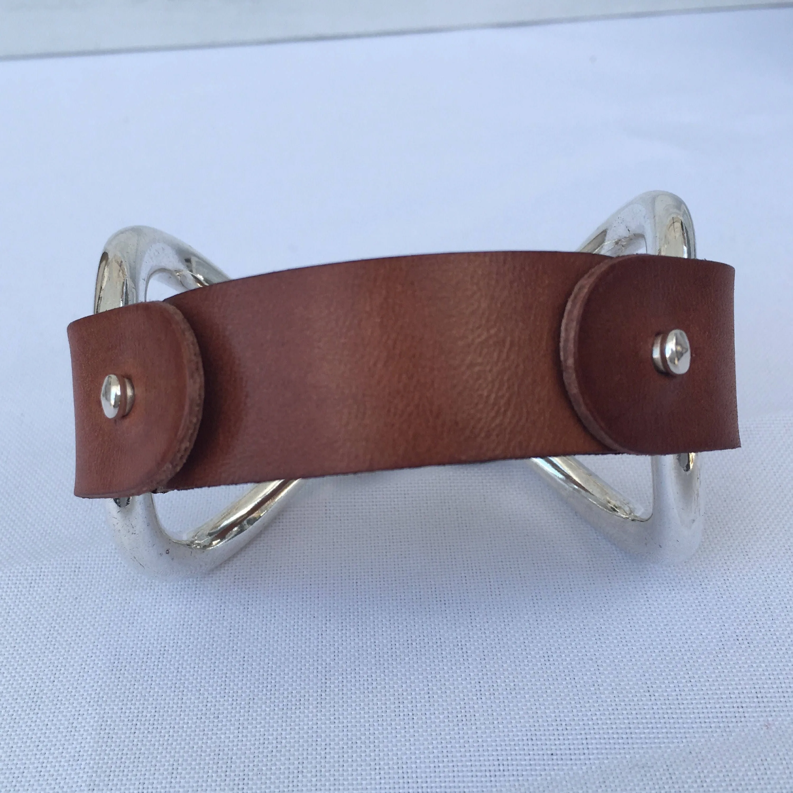 Two-Sided Snaffle Bit Leather Bracelet with Brown Leather Cuff