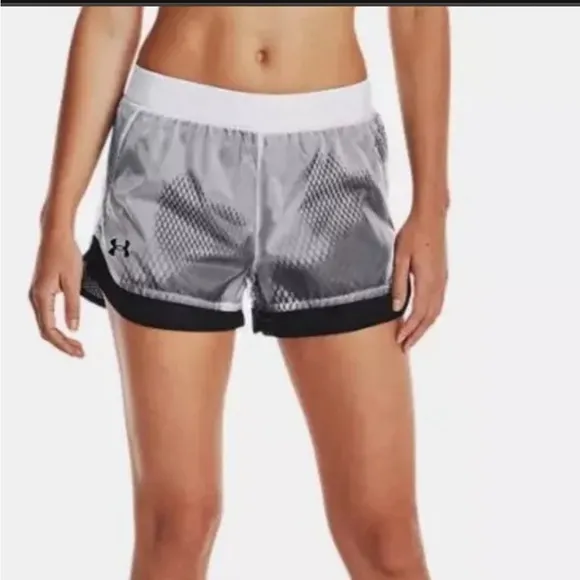 Under Armour women layered mesh Shorts size L