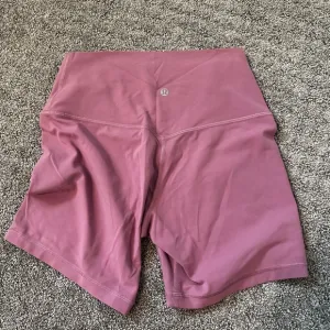 Velvet dust lululemon align shorts 6’
