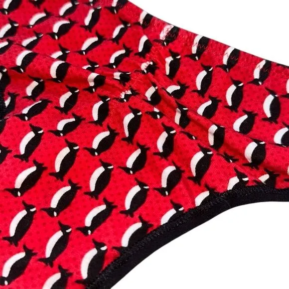 Victoria’s Secret 2014 penguin cheekini black and red  Low rise sz M