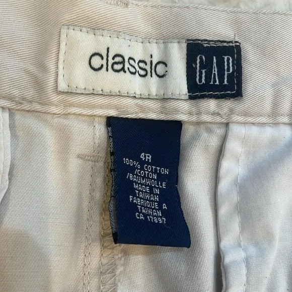Vintage classic gap high waisted khaki pants 100% cotton pleated women’s size 4