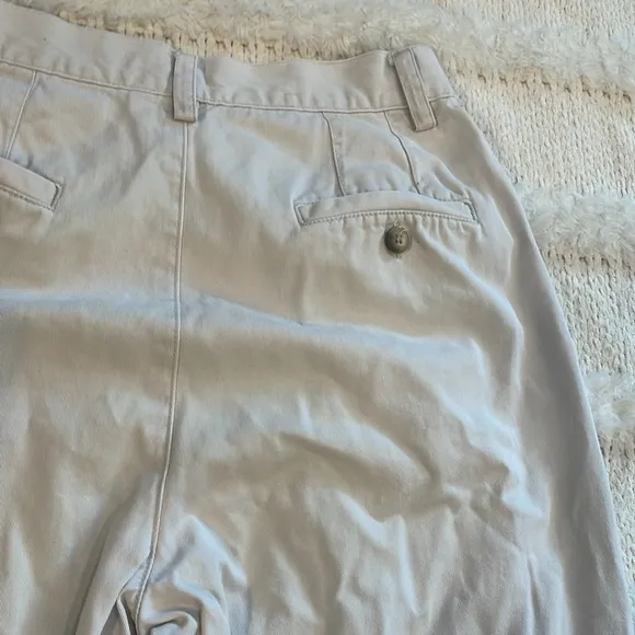Vintage classic gap high waisted khaki pants 100% cotton pleated women’s size 4