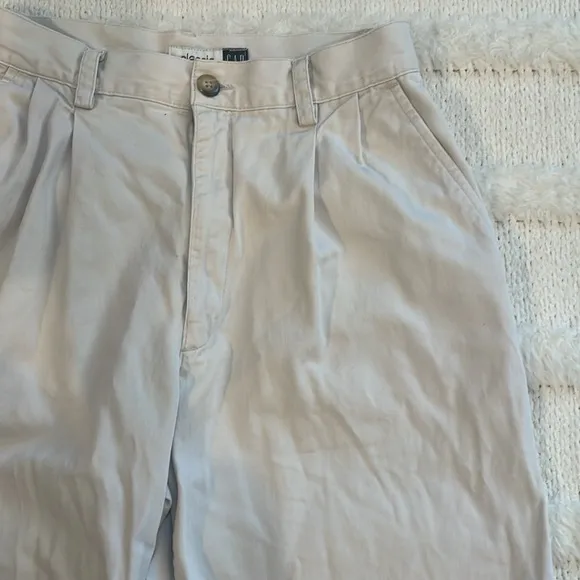 Vintage classic gap high waisted khaki pants 100% cotton pleated women’s size 4