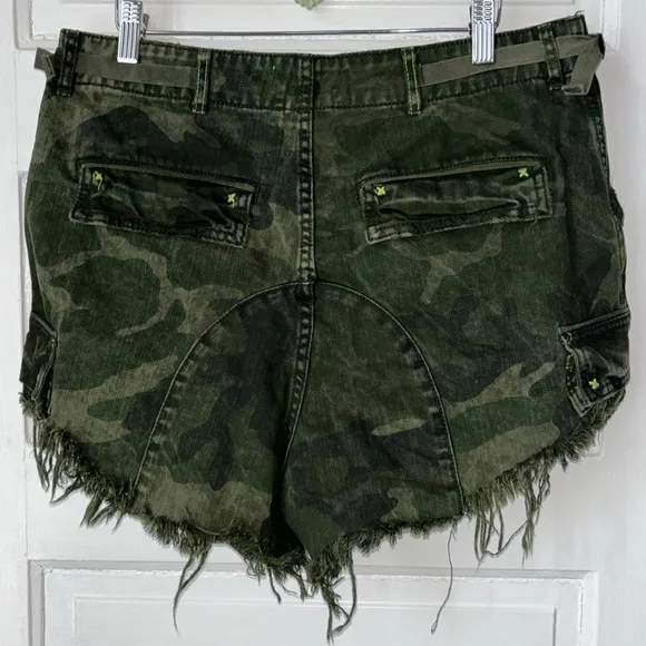 WE THE FREE BY FREE PEOPLE COMMANDER CUTOFF CAMO SHORTS