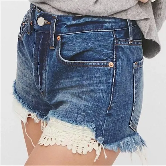 WE THE FREE Daisy Chain Lace Denim Shorts Distressed cut off jean shorts Fringe