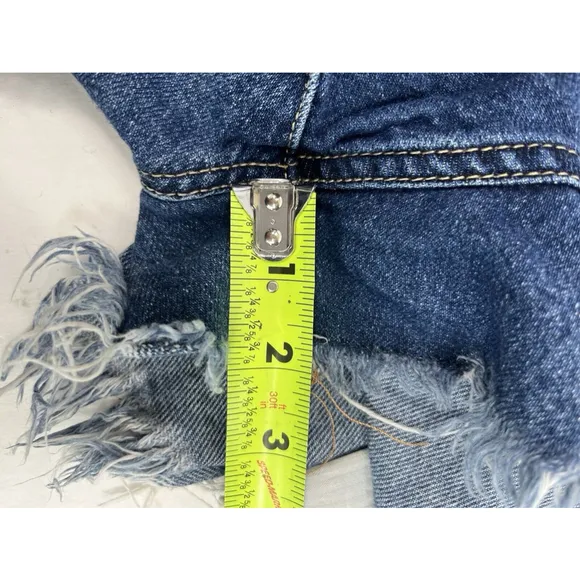 We The Free People Womens Frayed Fringe Button Fly Blue Jean Shorts Size 30