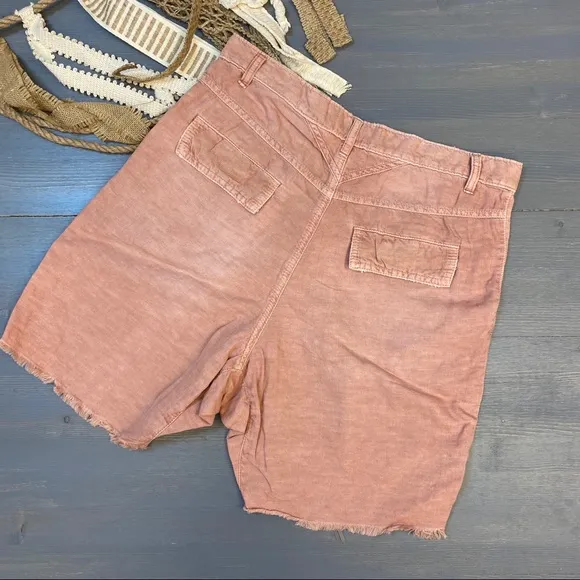 We The Free Utility Harem Short