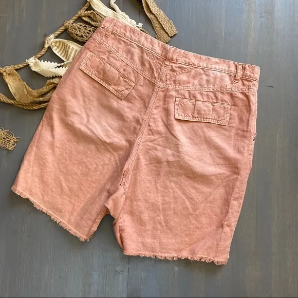We The Free Utility Harem Short