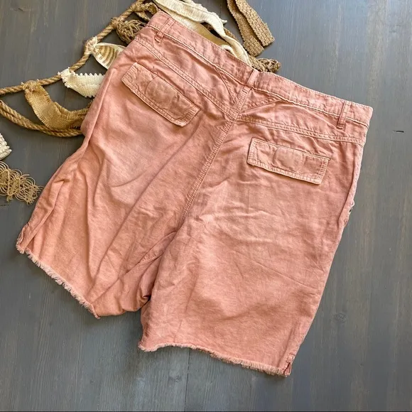 We The Free Utility Harem Short