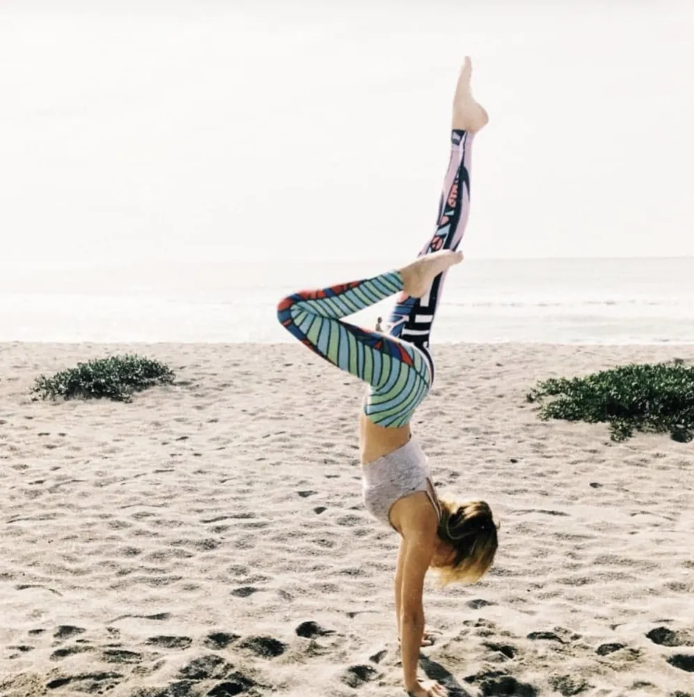 Wearable Art Leggings : Les Jambes