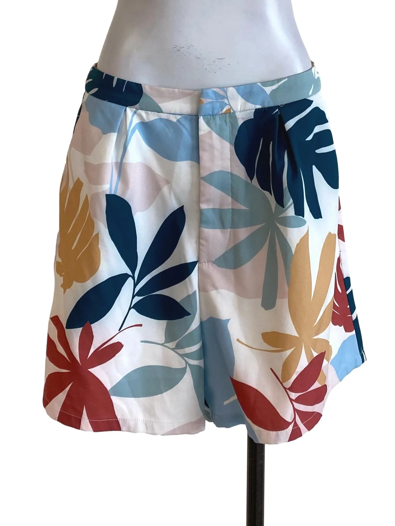 White Floral Shorts TCL