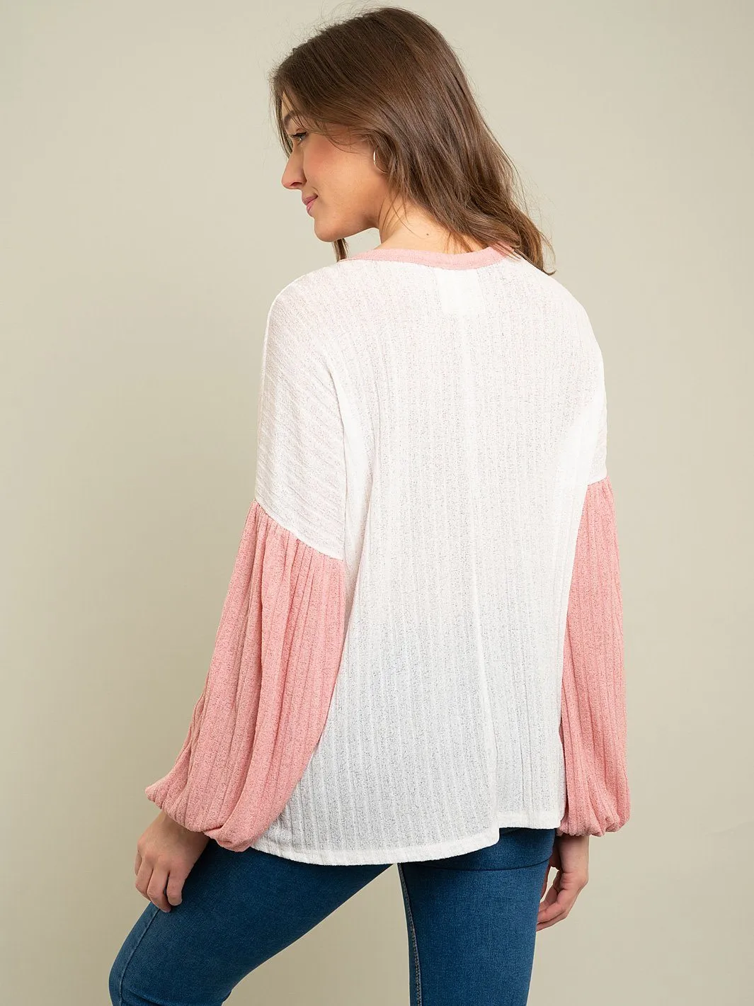 WOMEN'S BALOON SLEEVE RIBBED KNIT TOP