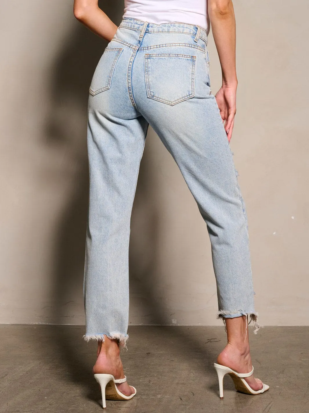 WOMEN'S BUTTON CLOSURE DISTRESS DENIM PANTS