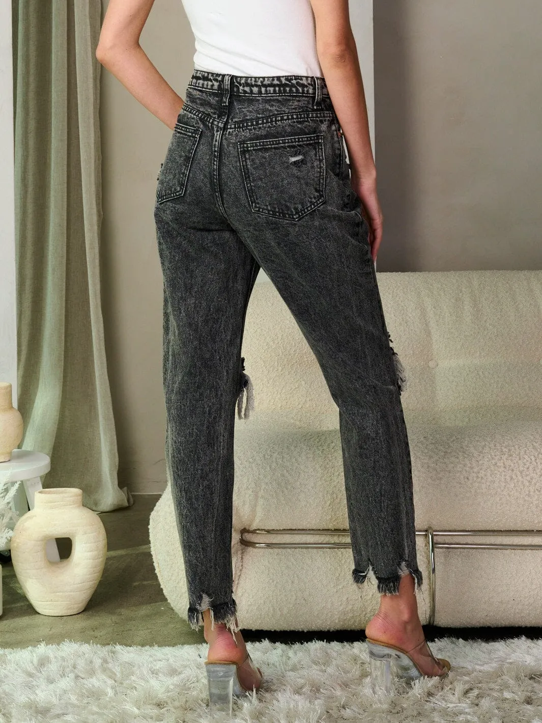 WOMEN'S BUTTON CLOSURE DISTRESS WASHED DENIM PANTS