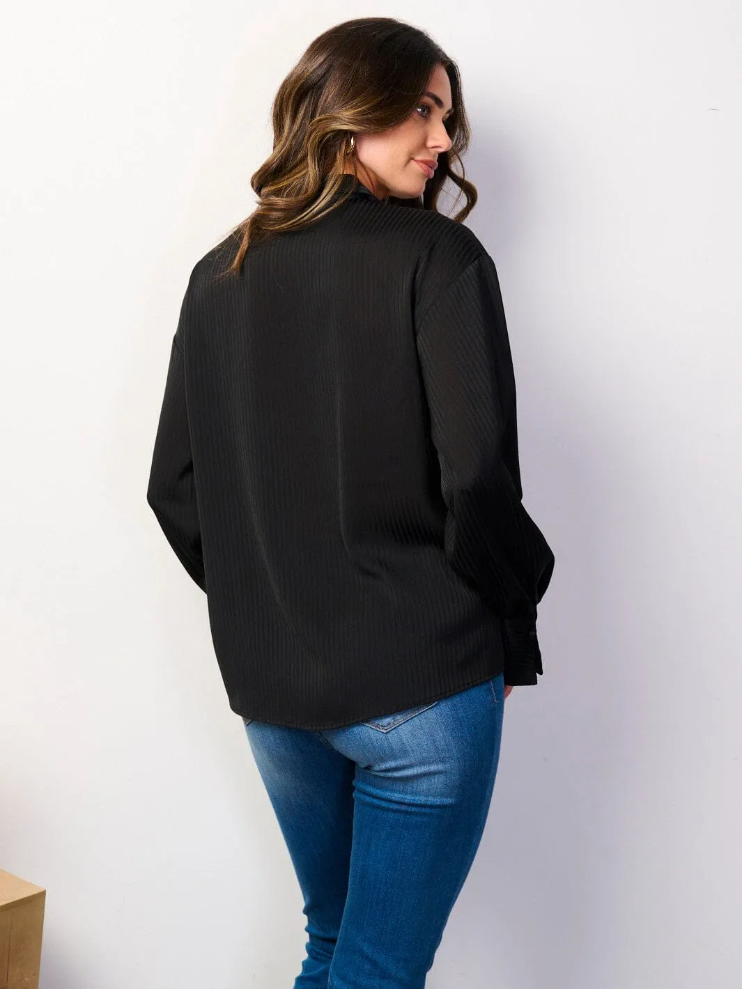 WOMEN'S LONG SLEEVE BUTTON UP V-NECK BLOUSE TOP